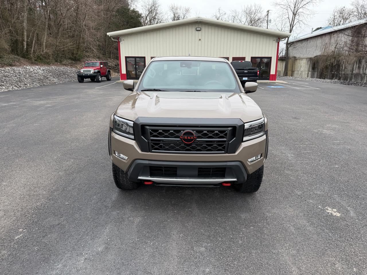 Nissan Frontier PRO-4X Crew Cab 4WD 2023