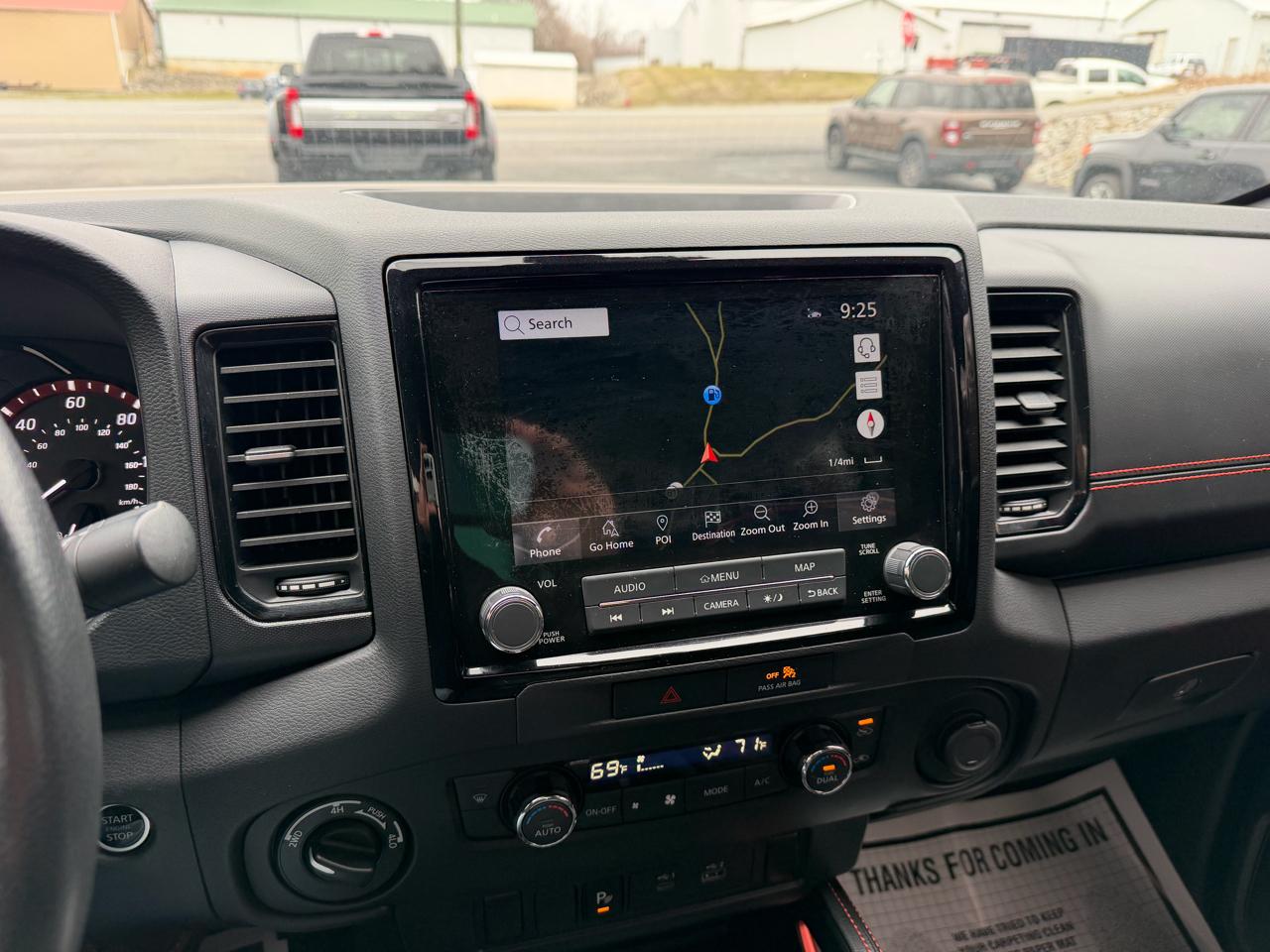 Nissan Frontier PRO-4X Crew Cab 4WD 2023