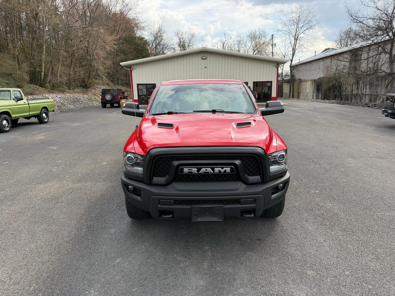 RAM 1500 Classic Warlock 4x4 Crew Cab 5'7" Box 2022