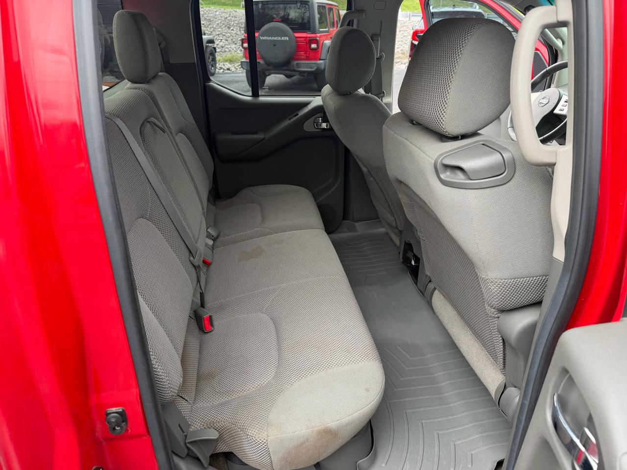 Nissan Frontier SE Crew Cab 4WD 2005