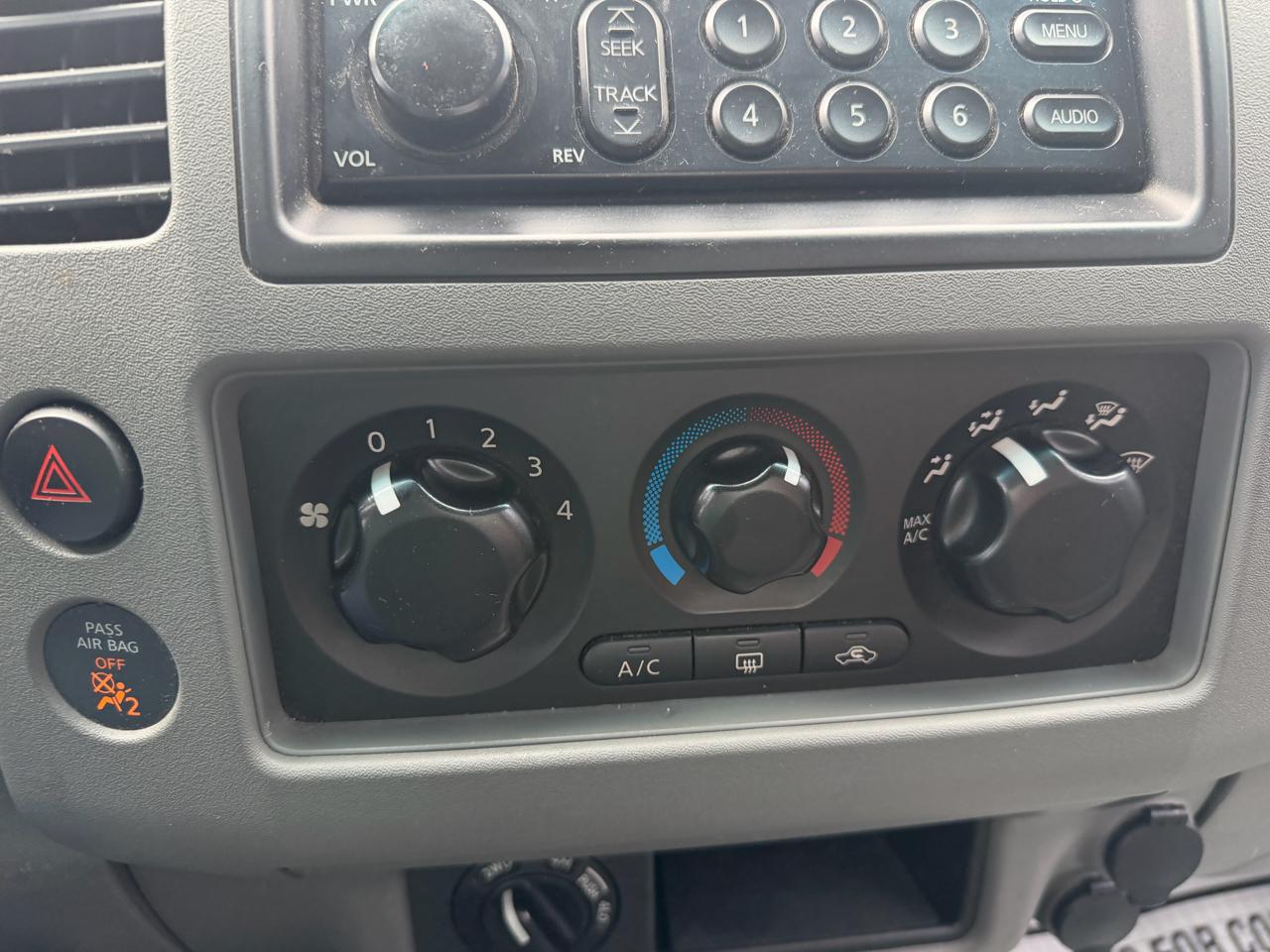 Nissan Frontier SE Crew Cab 4WD 2005