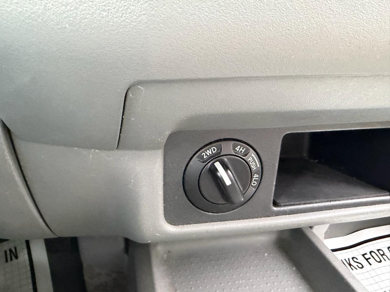 Nissan Frontier SE Crew Cab 4WD 2005