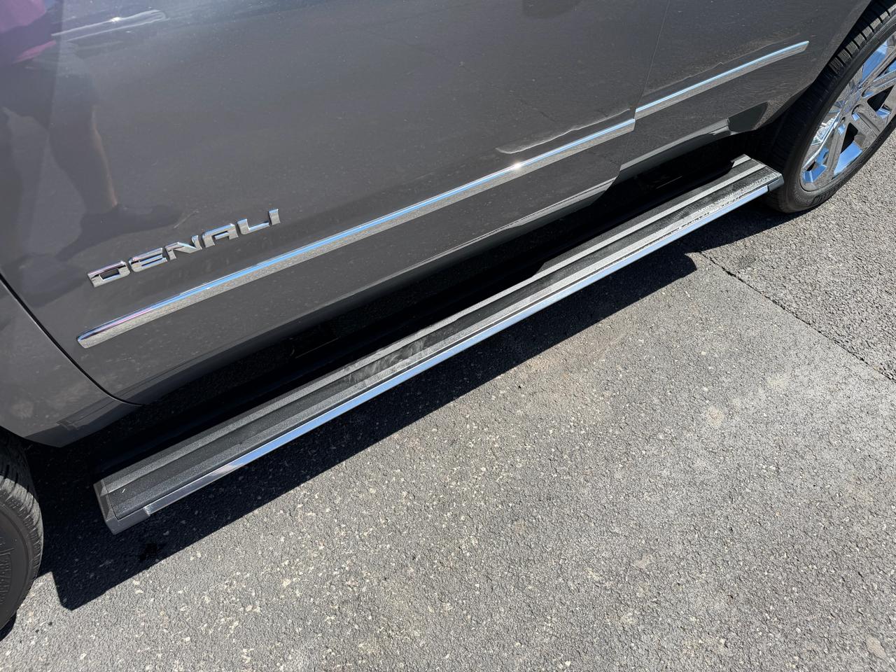 GMC Yukon Denali Ultimate 4WD 2018