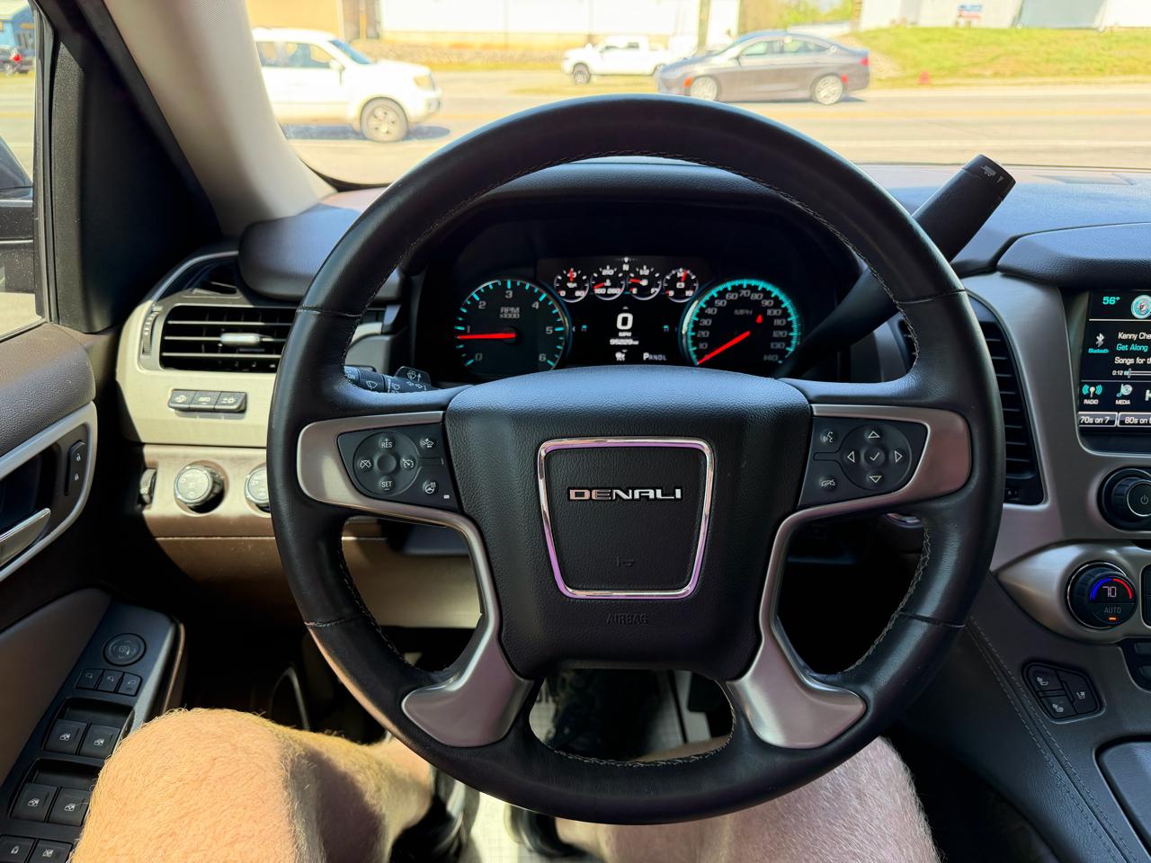 GMC Yukon Denali Ultimate 4WD 2018