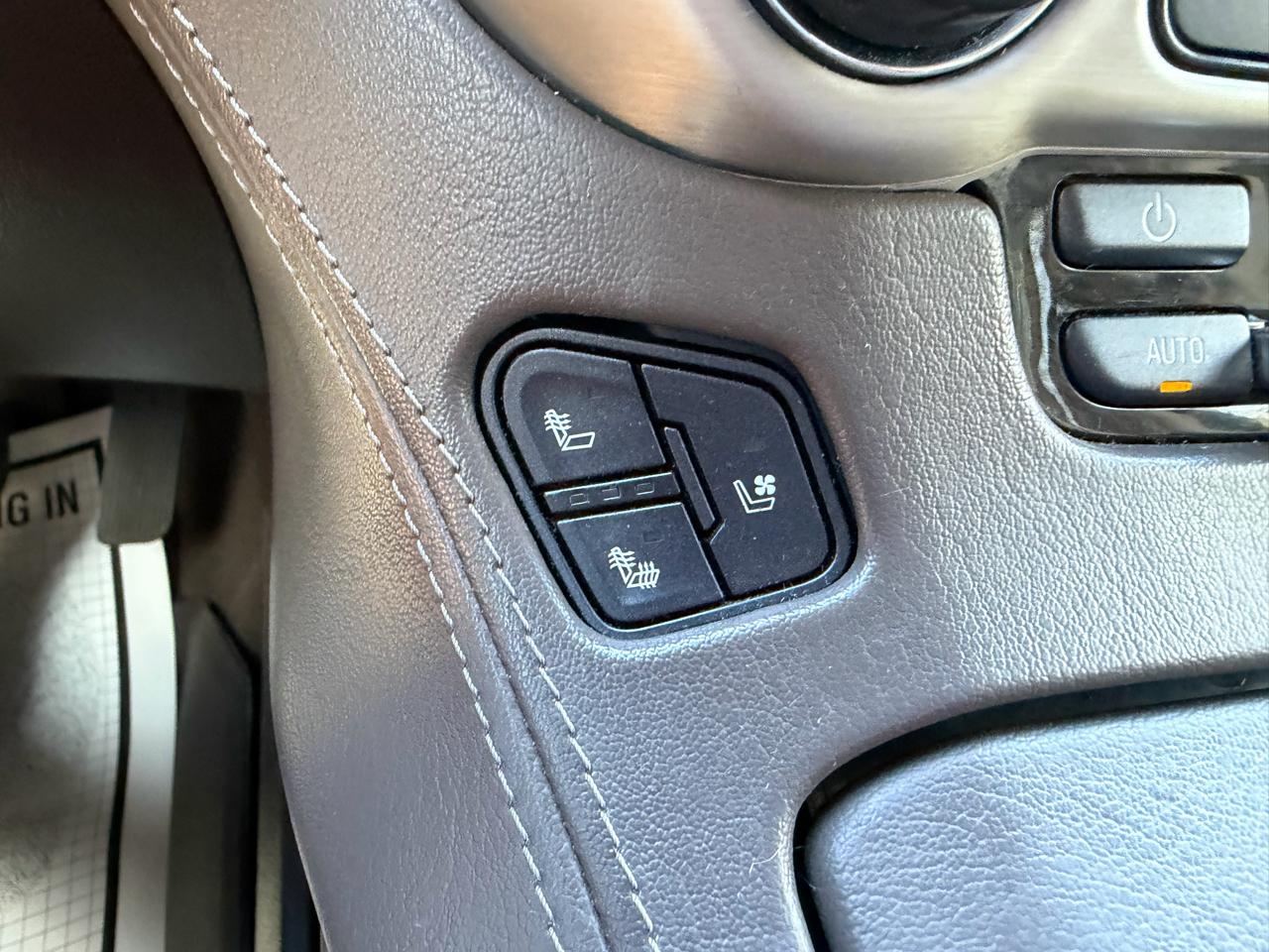 GMC Yukon Denali Ultimate 4WD 2018