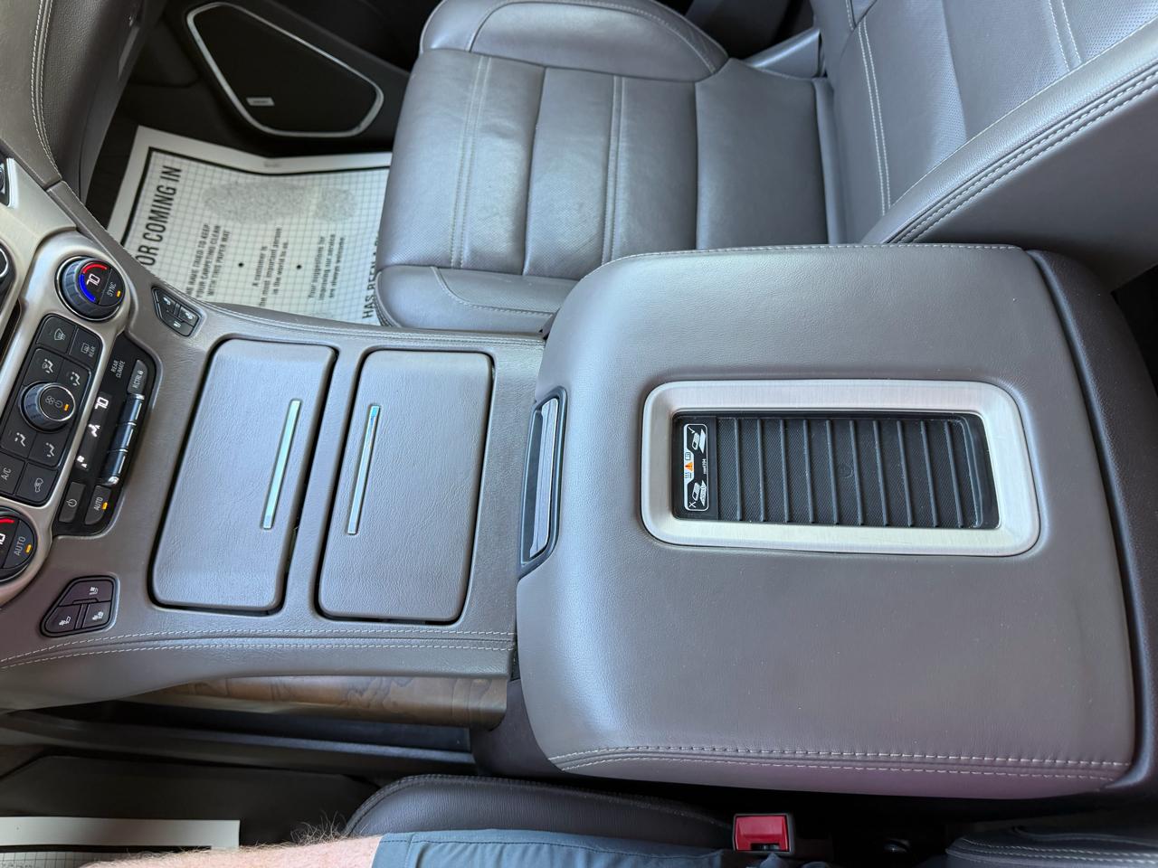 GMC Yukon Denali Ultimate 4WD 2018