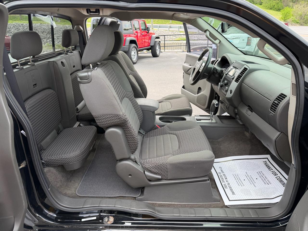 Nissan Frontier 4WD King Cab Auto SV 2014