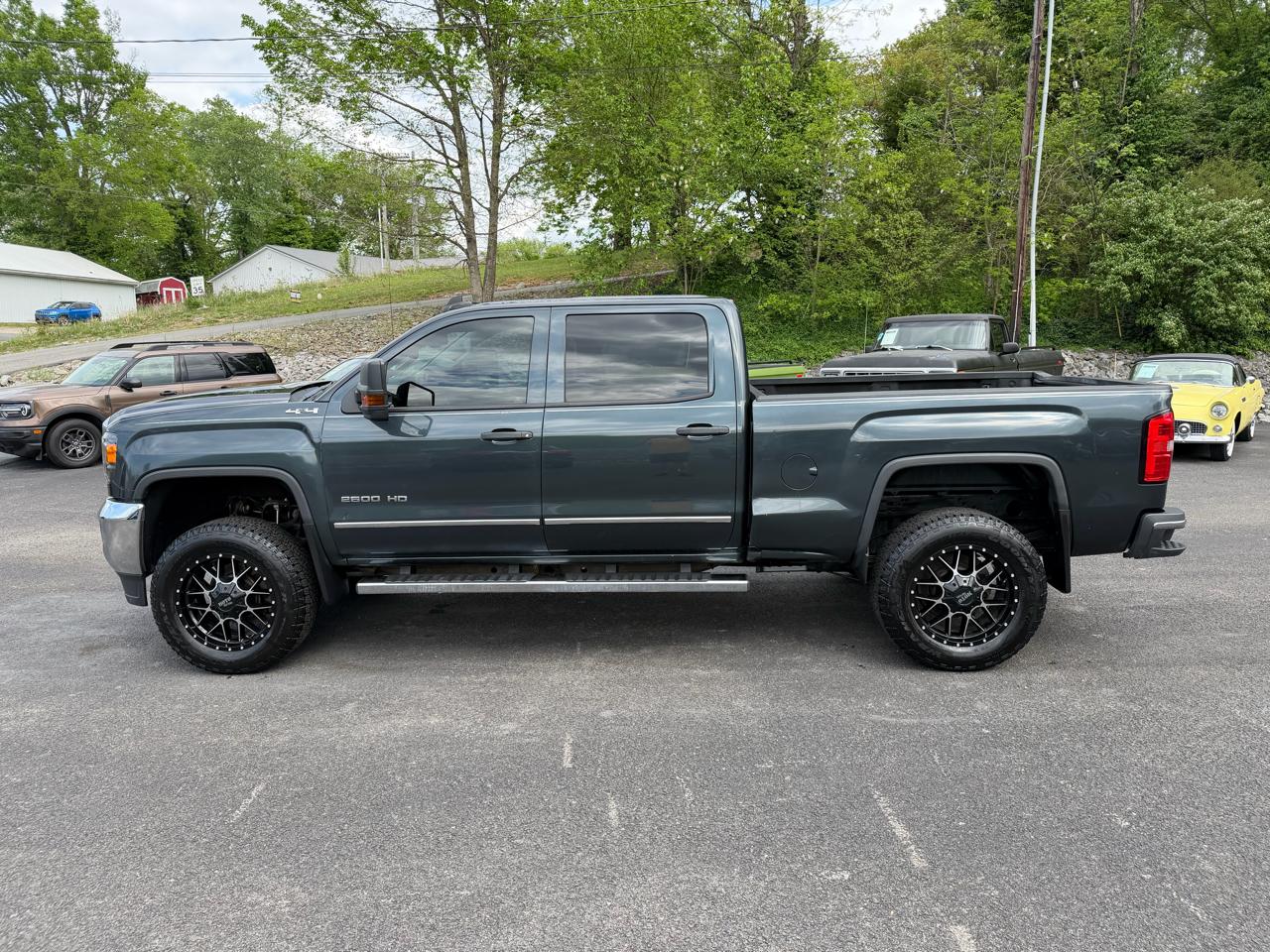 GMC Sierra 2500HD Base Crew Cab 4WD 2019