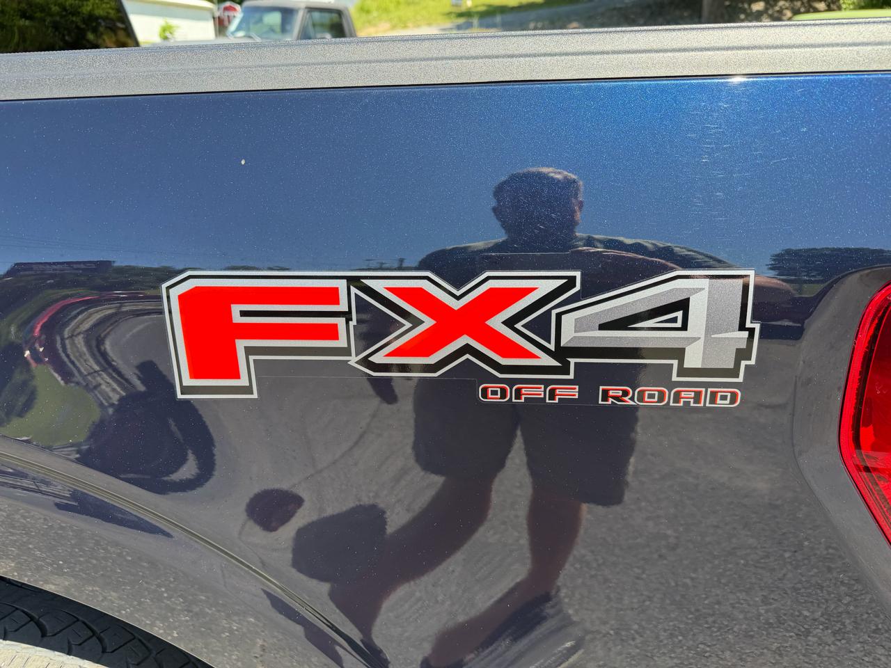 Ford F-150 FX4 SuperCrew 5.5-ft. Bed 4WD 2022