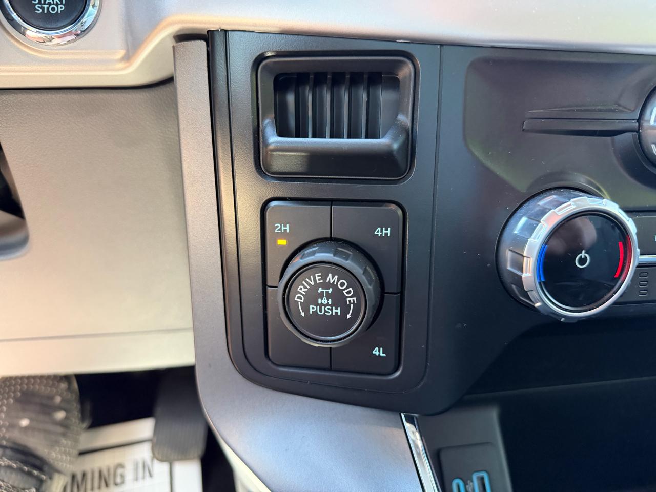 Ford F-150 FX4 SuperCrew 5.5-ft. Bed 4WD 2022