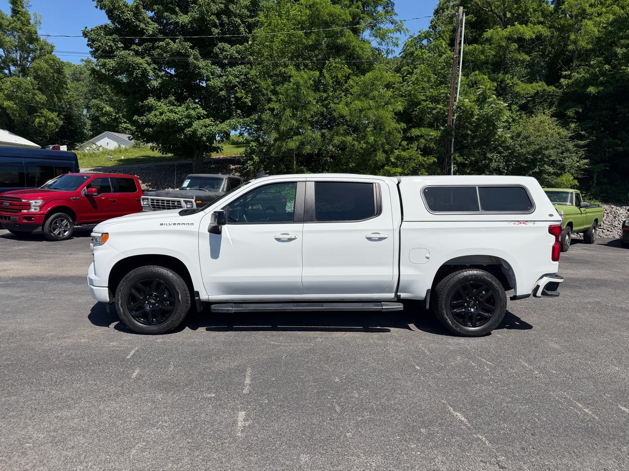 Chevrolet Silverado 1500 RST Crew Cab 4WD 2024