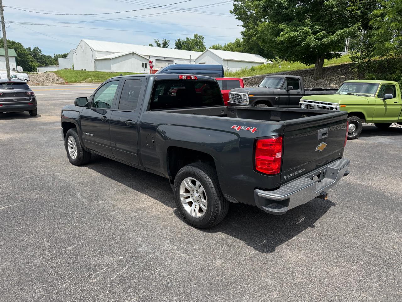 Chevrolet Silverado 1500 LT Double Cab 4WD 2017