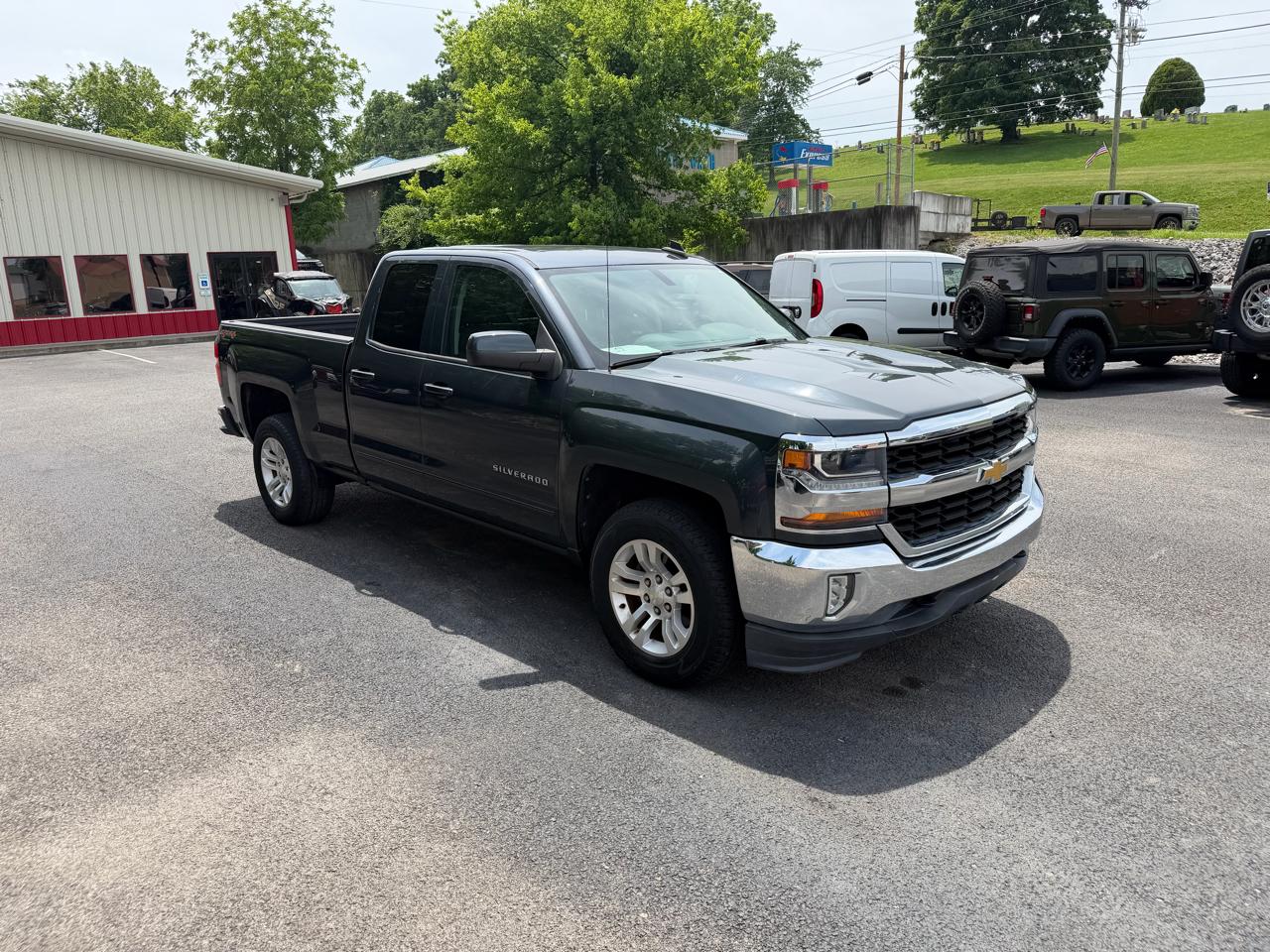 Chevrolet Silverado 1500 LT Double Cab 4WD 2017