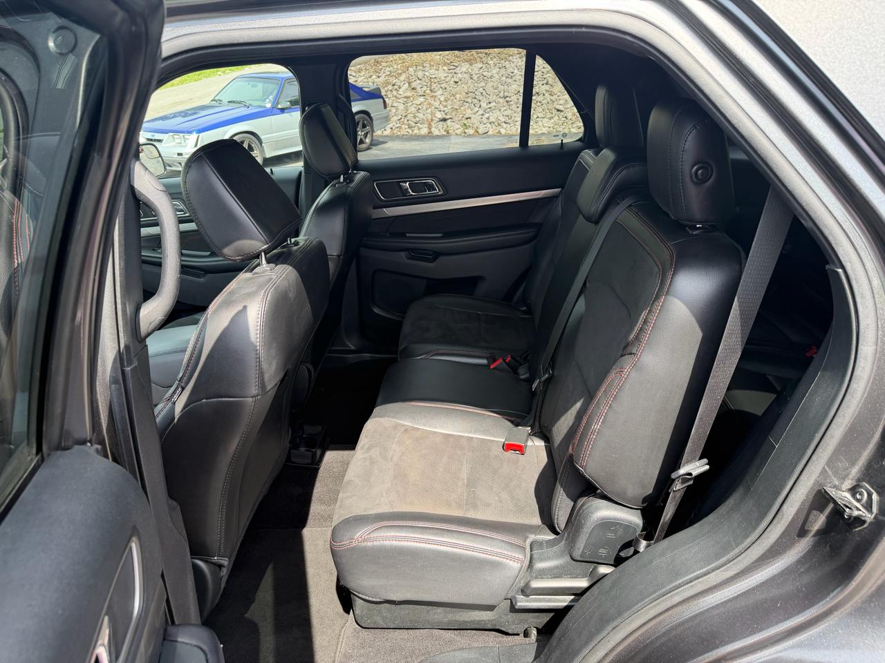 Ford Explorer XLT 4WD 2018