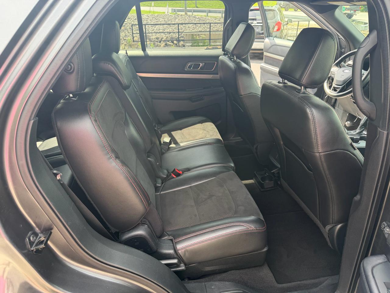 Ford Explorer XLT 4WD 2018