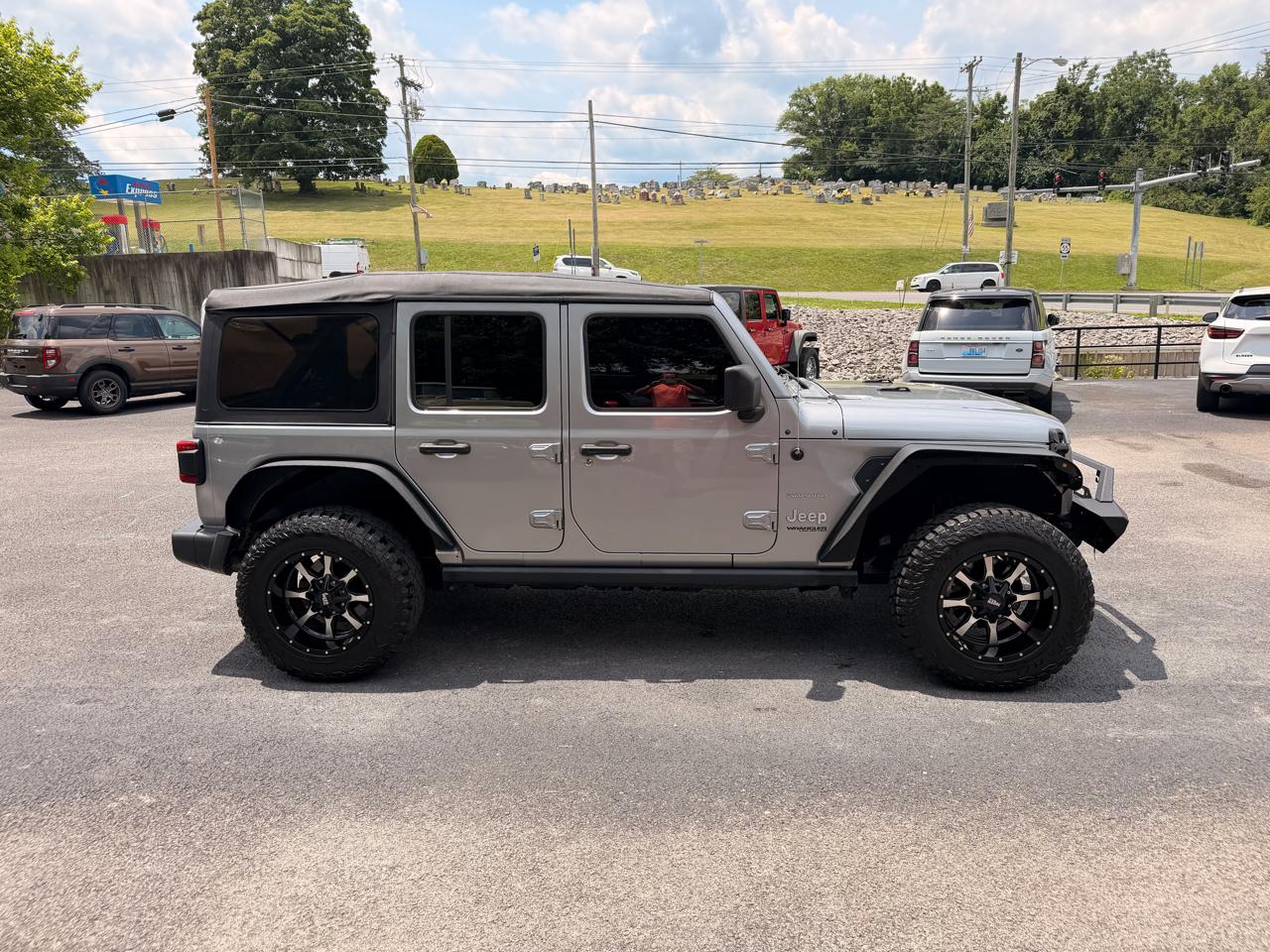 Jeep Wrangler Unlimited Sahara 2018