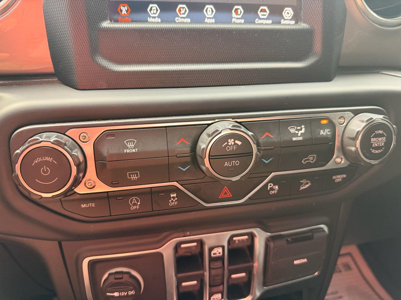 Jeep Wrangler Unlimited Sahara 2018