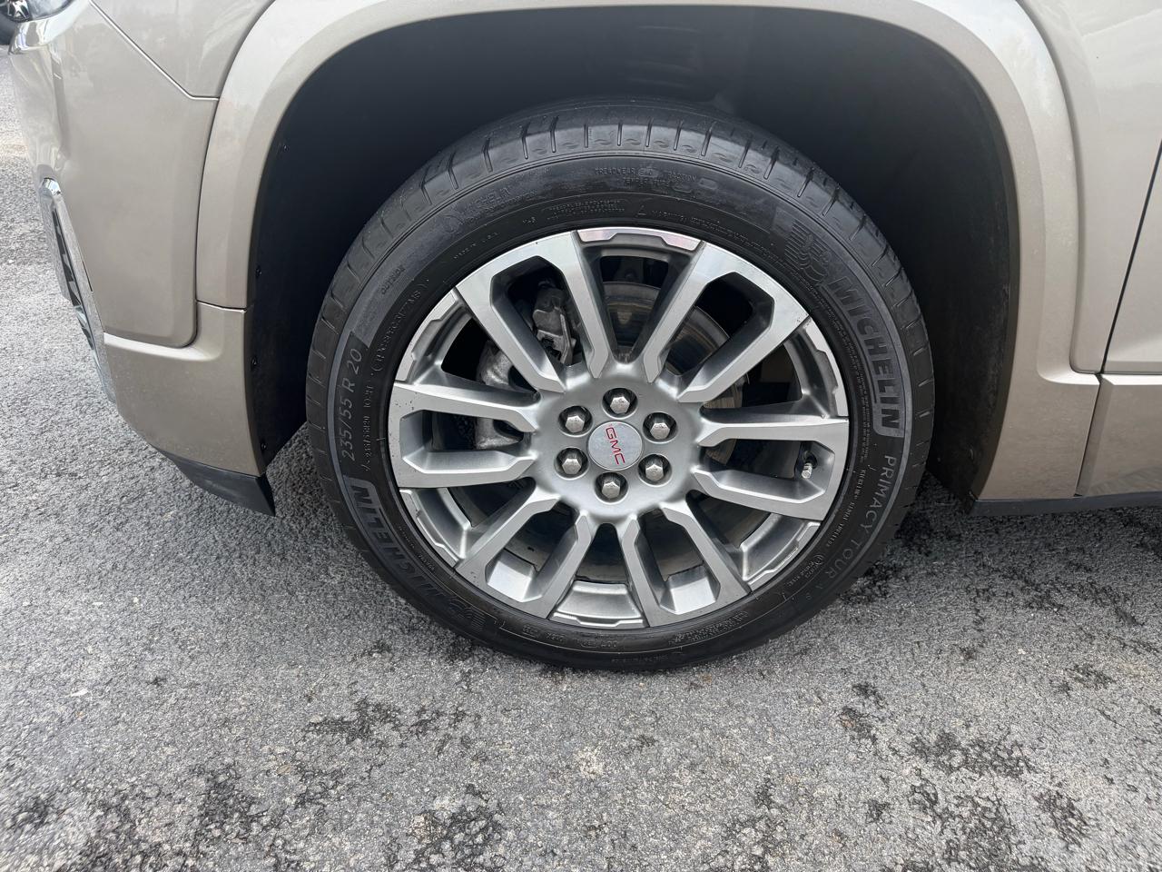 GMC Acadia Denali 2023