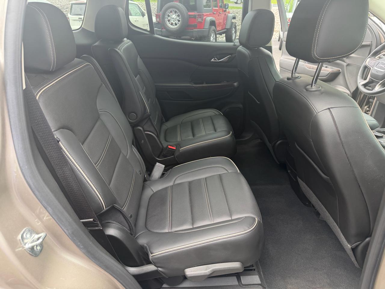 GMC Acadia Denali 2023