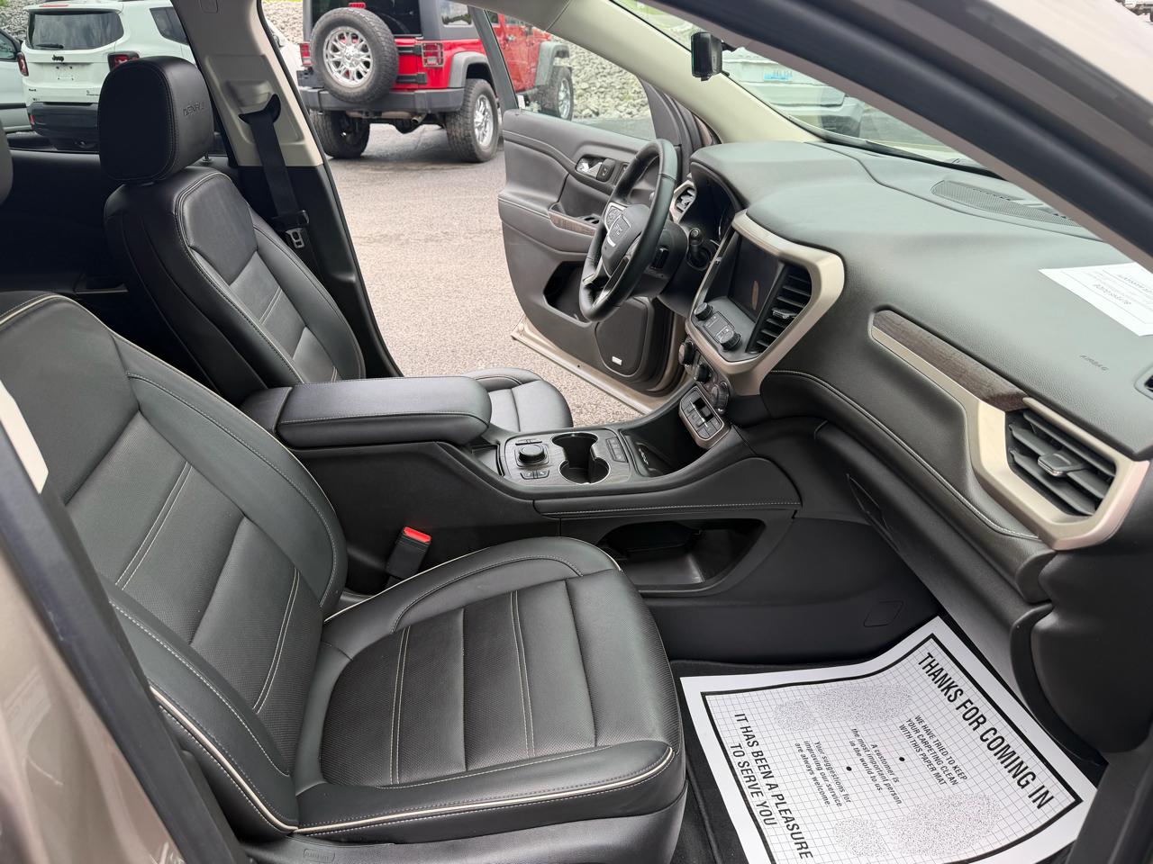 GMC Acadia Denali 2023
