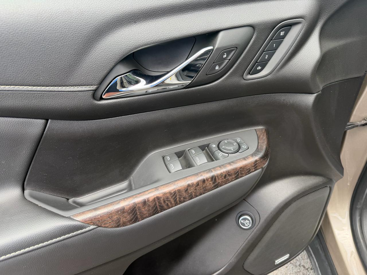 GMC Acadia Denali 2023