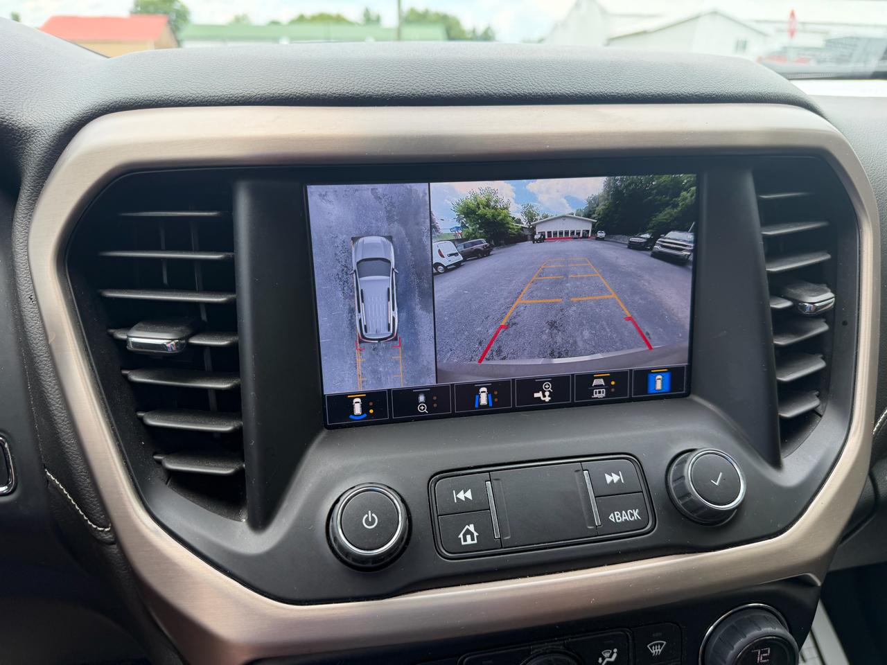 GMC Acadia Denali 2023