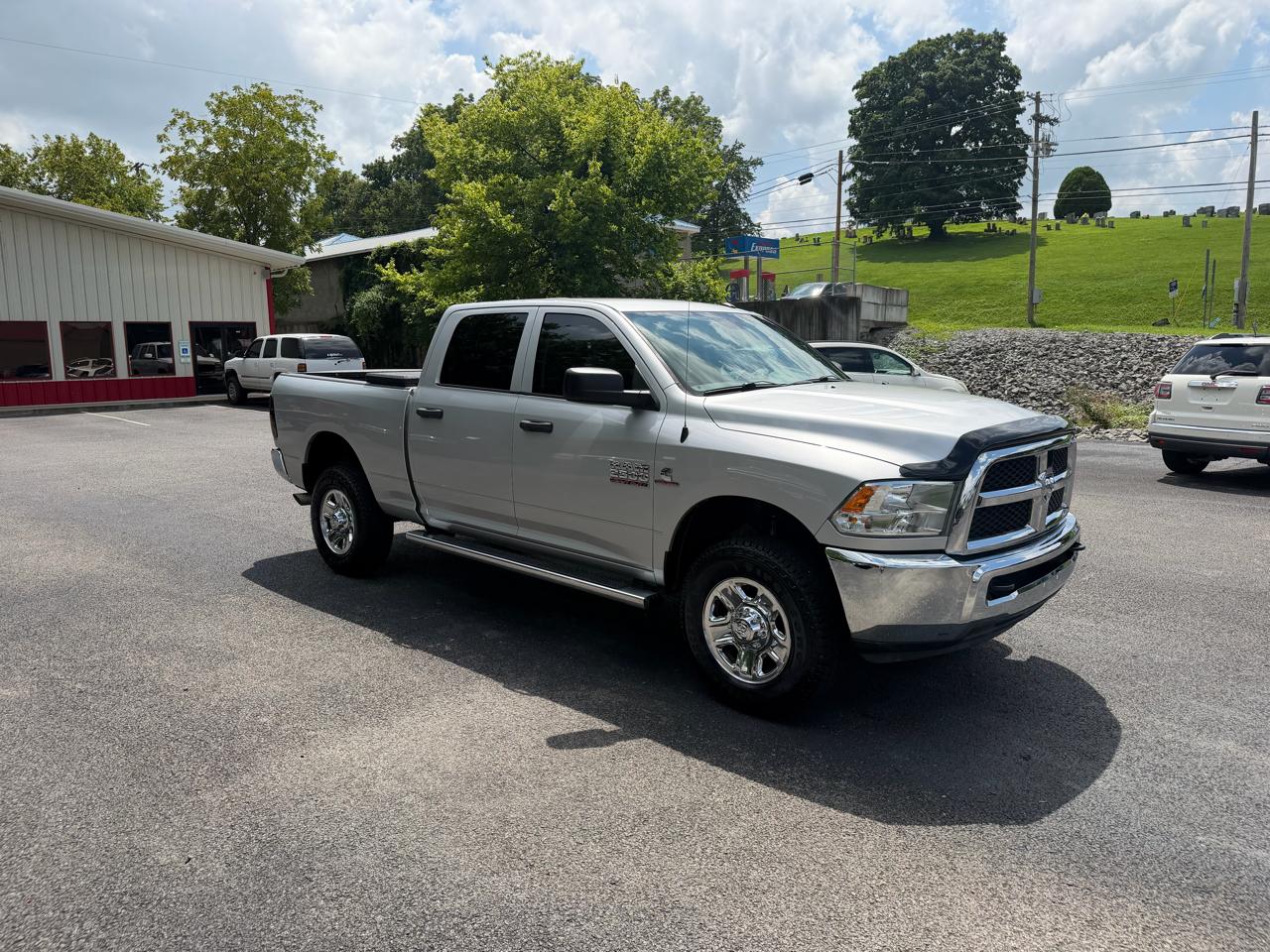 RAM 2500 Tradesman Crew Cab SWB 4WD 2018