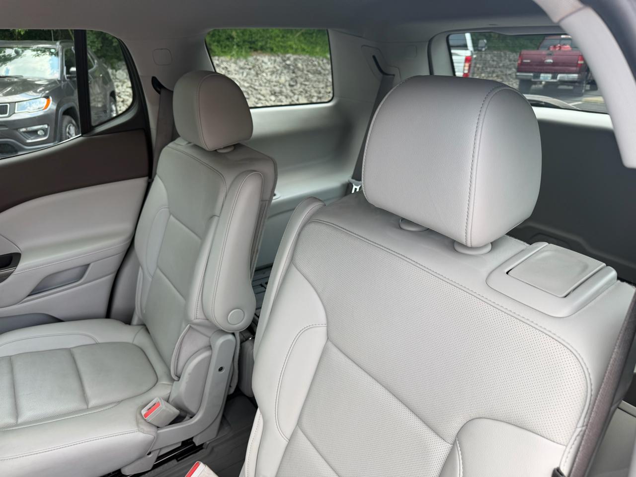 GMC Acadia SLT 2023