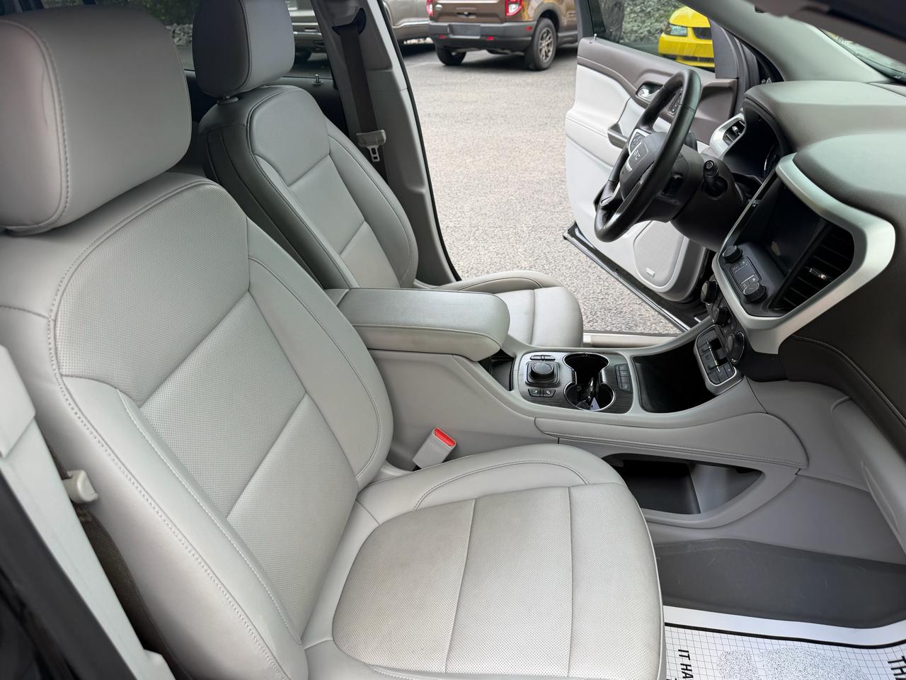 GMC Acadia SLT 2023