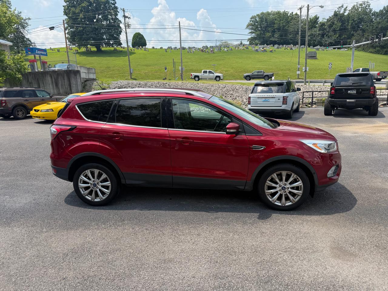 Ford Escape Titanium 4WD 2018