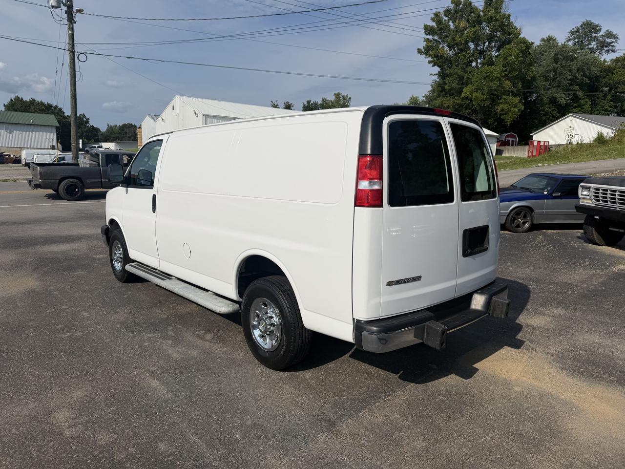 Chevrolet Express 2500 Cargo 2024