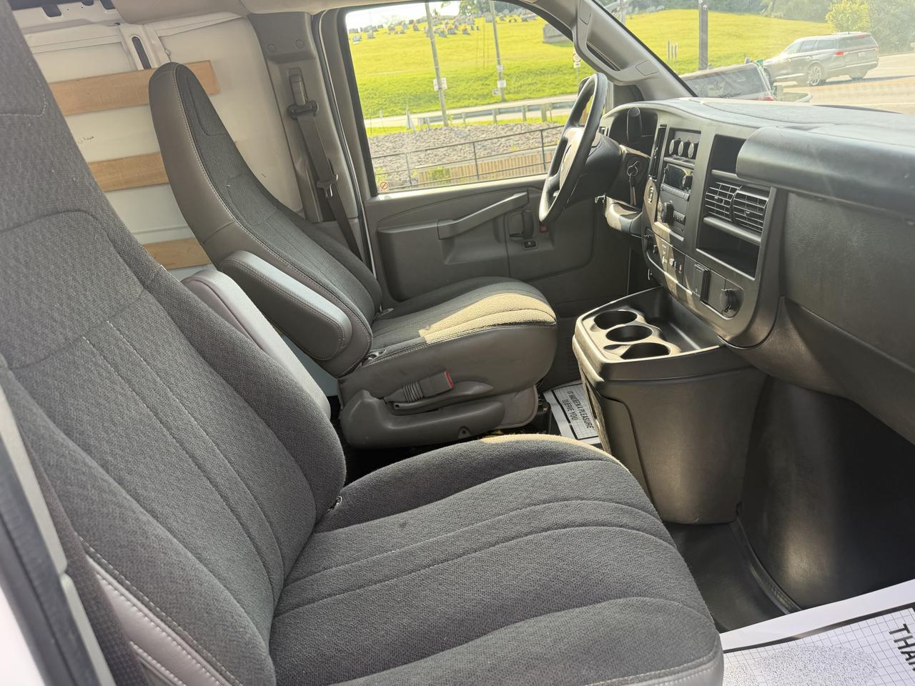 Chevrolet Express 2500 Cargo 2024