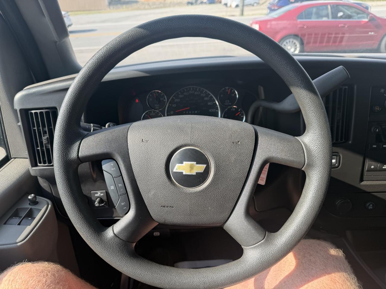 Chevrolet Express 2500 Cargo 2024