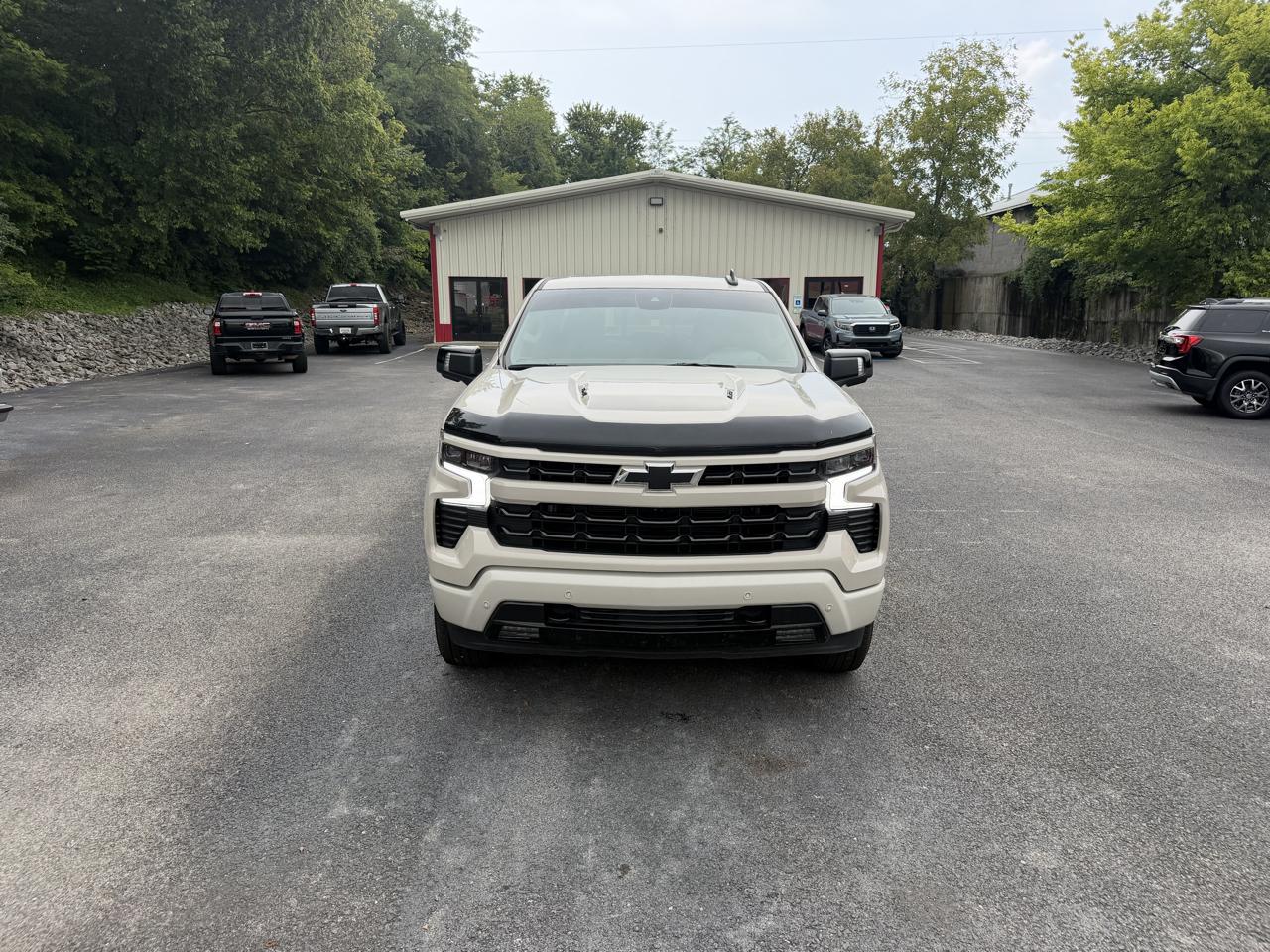 Chevrolet Silverado 1500 RST Crew Cab 4WD 2026