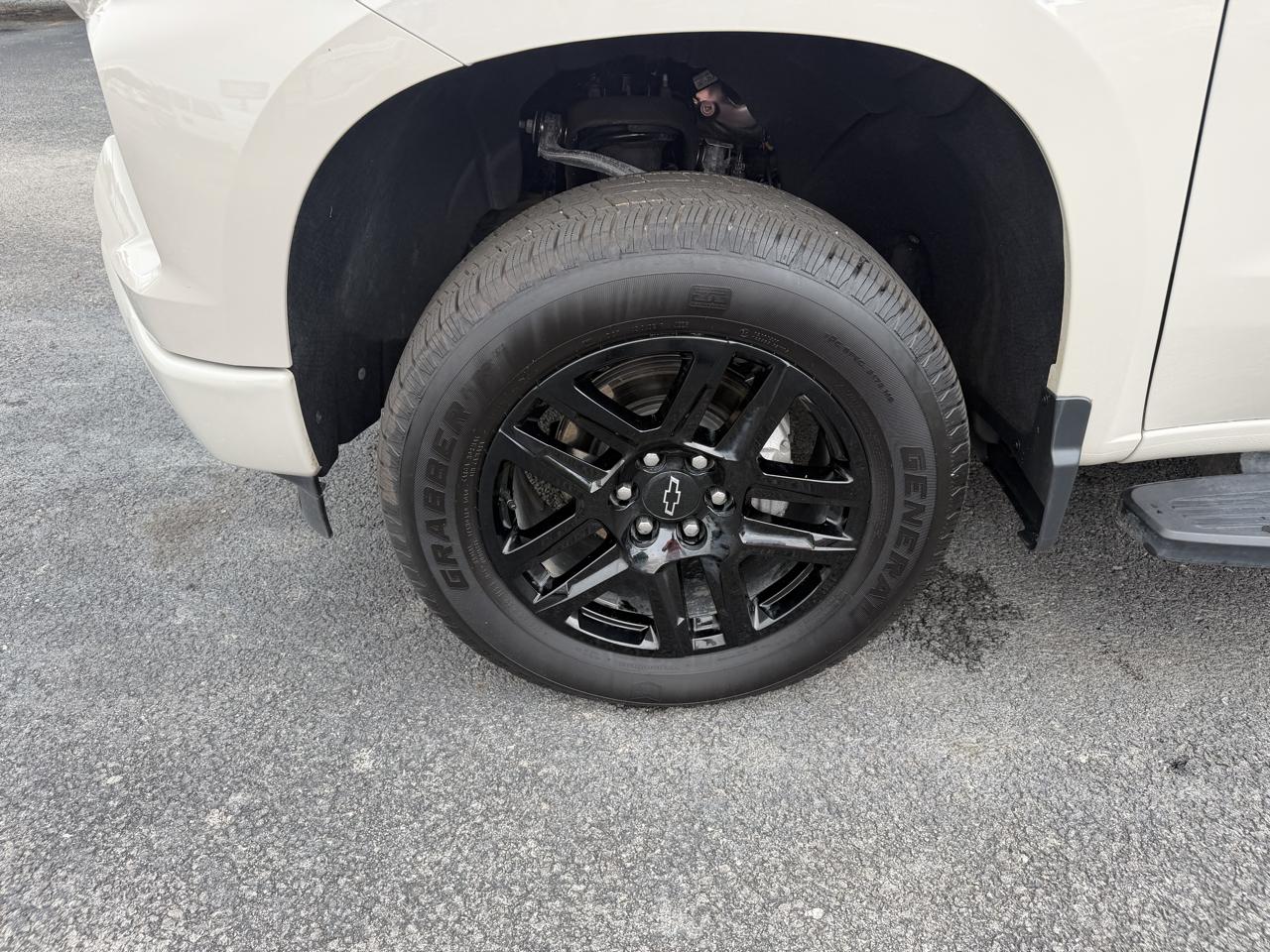 Chevrolet Silverado 1500 RST Crew Cab 4WD 2026