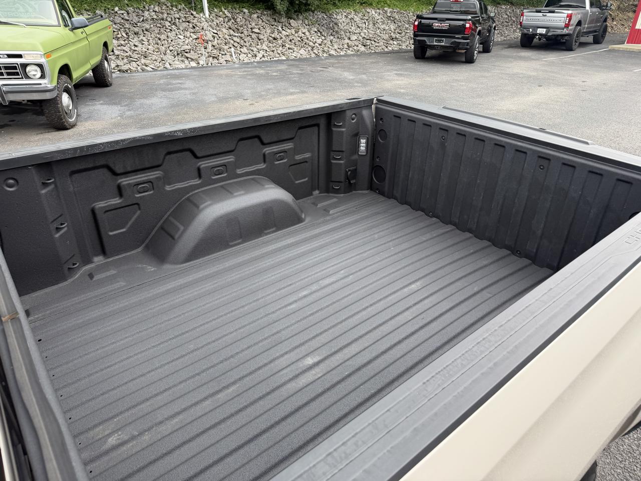 Chevrolet Silverado 1500 RST Crew Cab 4WD 2026