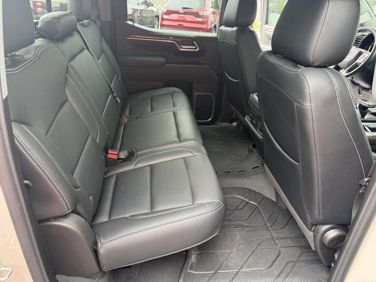Chevrolet Silverado 1500 RST Crew Cab 4WD 2026