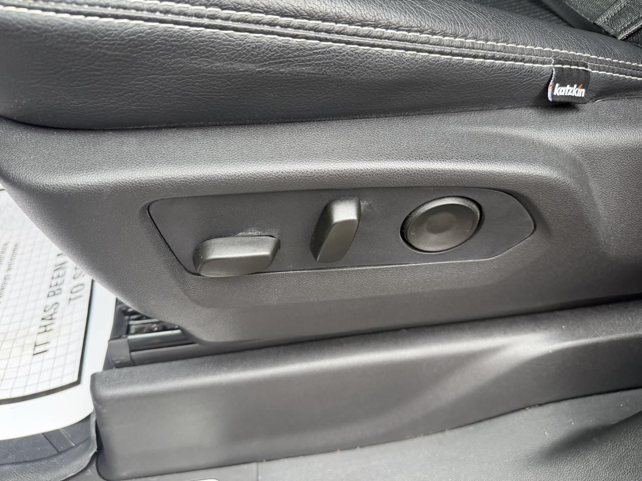 Chevrolet Silverado 1500 RST Crew Cab 4WD 2026