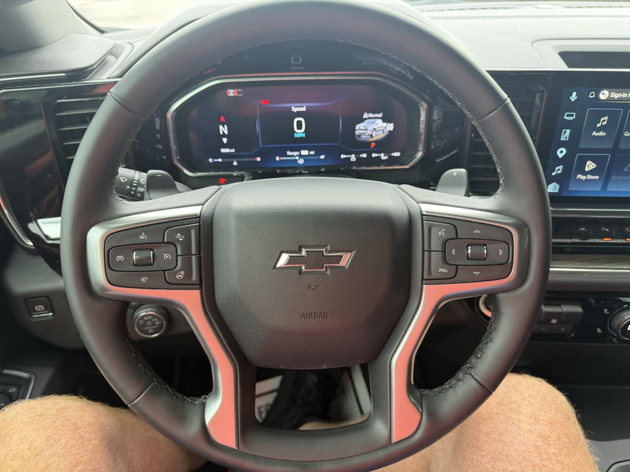 Chevrolet Silverado 1500 RST Crew Cab 4WD 2026
