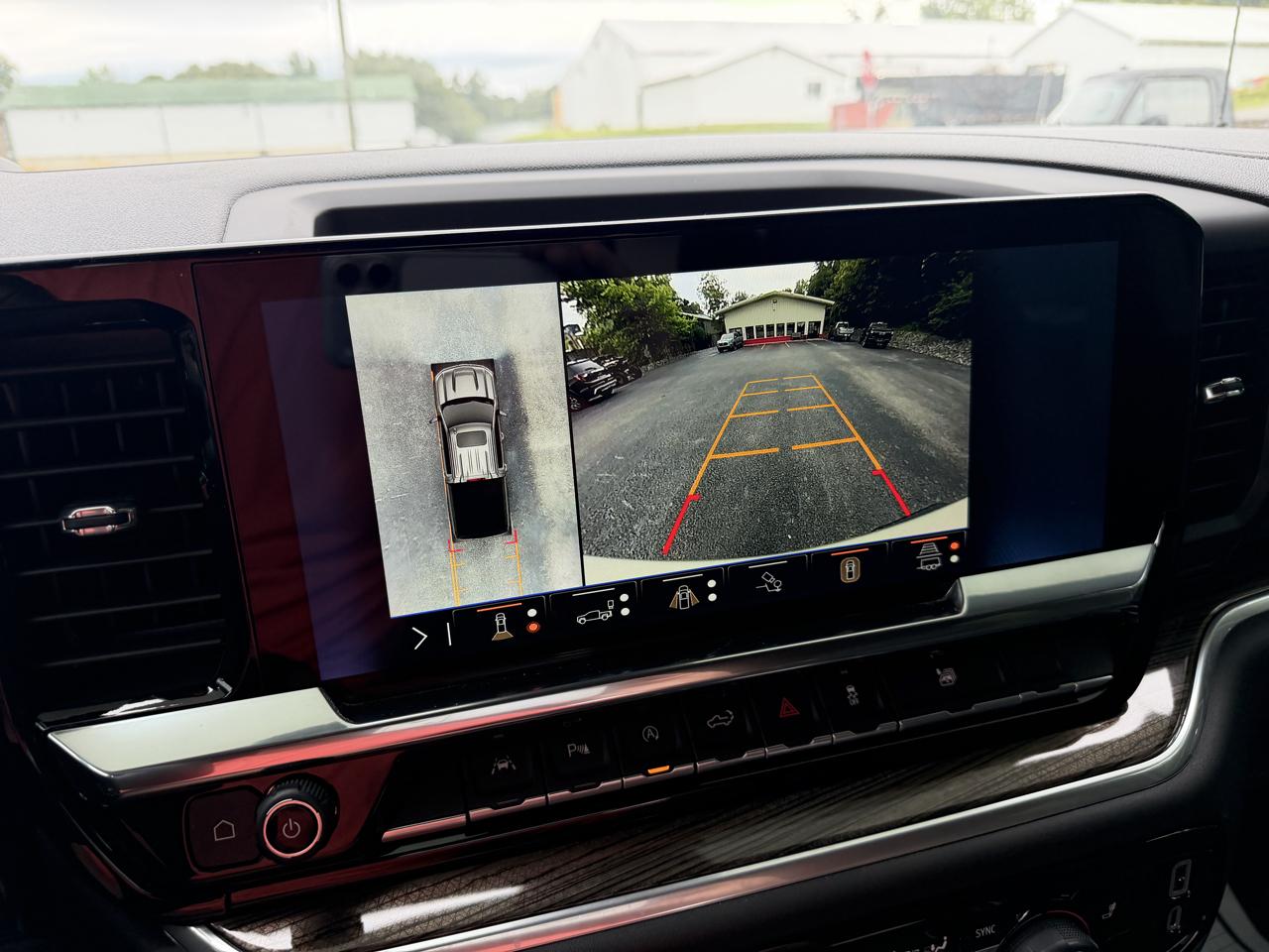 Chevrolet Silverado 1500 RST Crew Cab 4WD 2026