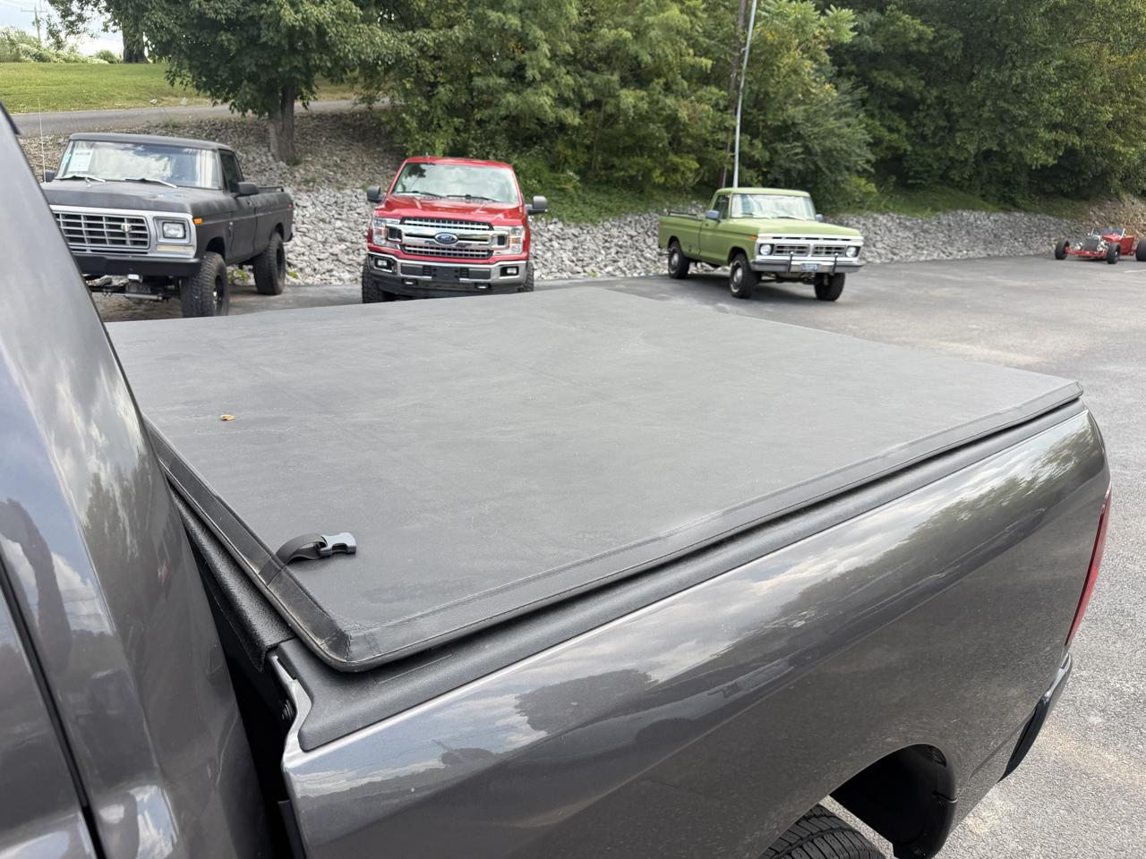 RAM 1500 Classic Tradesman Crew Cab SWB 4WD 2024
