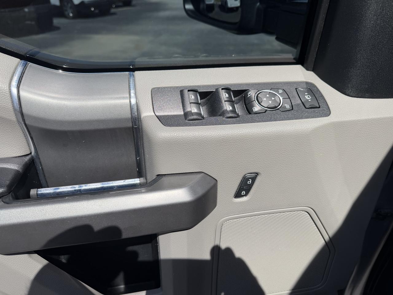 Ford F-250 SD XLT Crew Cab 4WD 2020