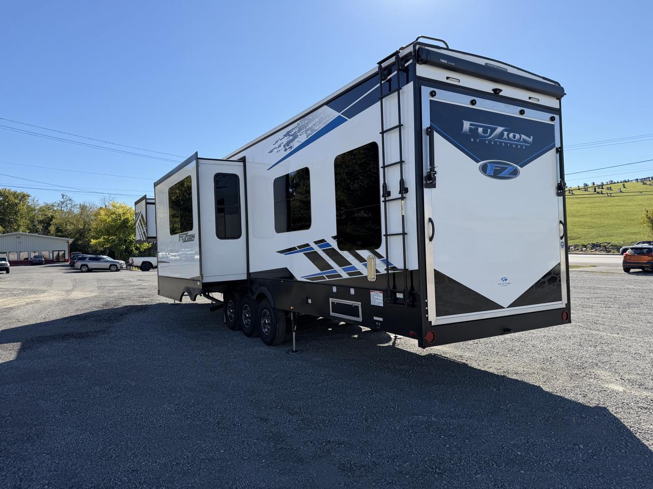 Keystone Fusion Impact Toy Hauler  2022