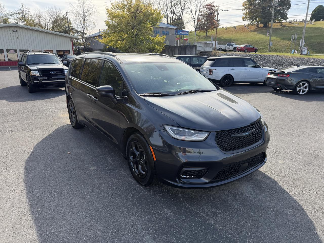 Chrysler Pacifica Hybrid Touring L 2021