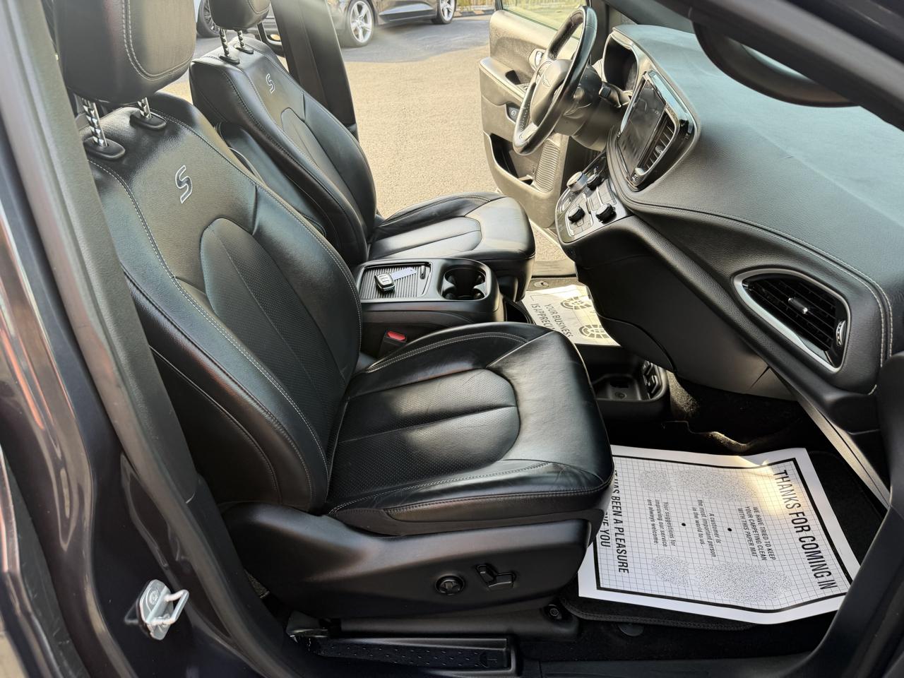 Chrysler Pacifica Hybrid Touring L 2021