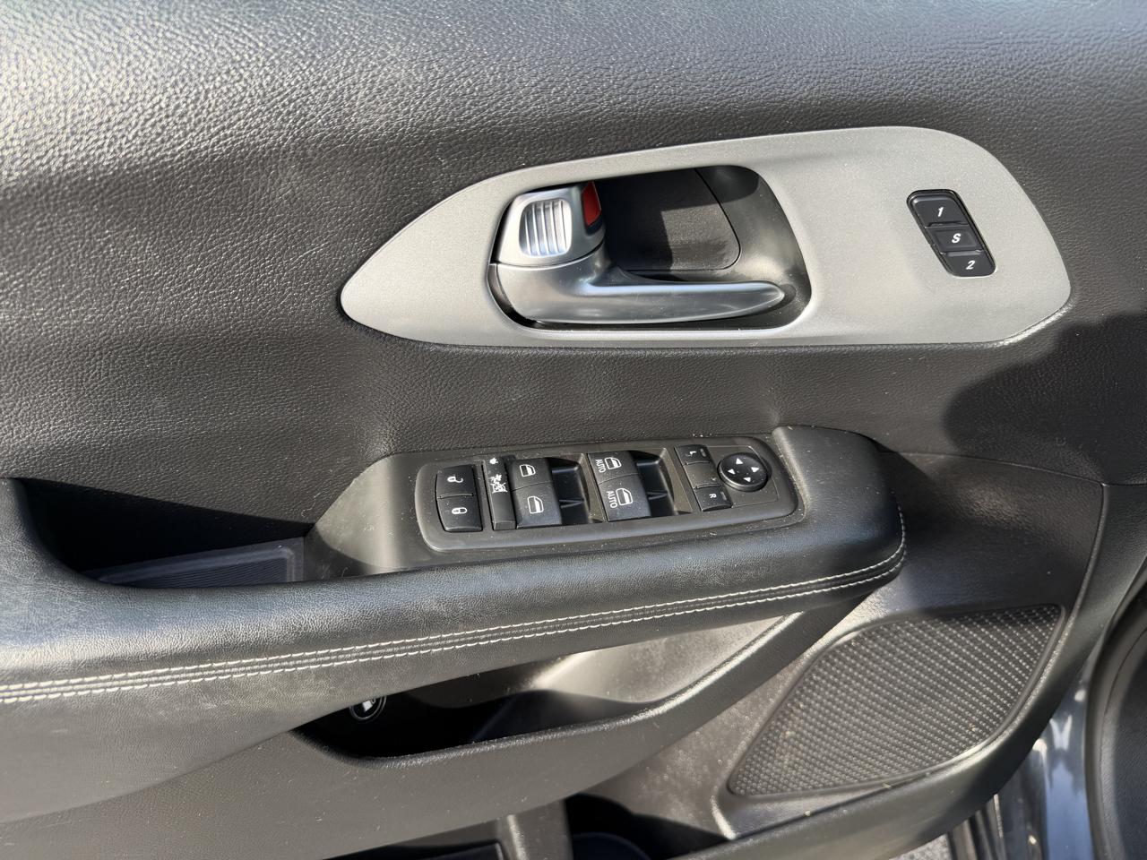 Chrysler Pacifica Hybrid Touring L 2021