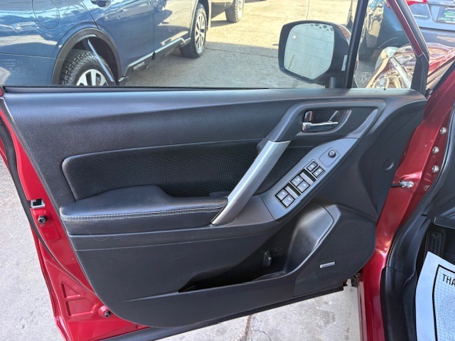 Subaru Forester 2.0XT Touring 2016 Subaru Forester 2.0XT Touring 2016