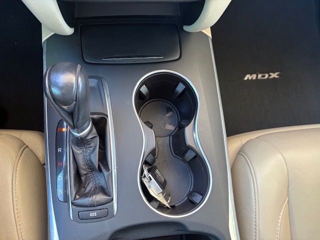 Acura MDX SH-AWD 6-Spd AT w/Tech Package 2015