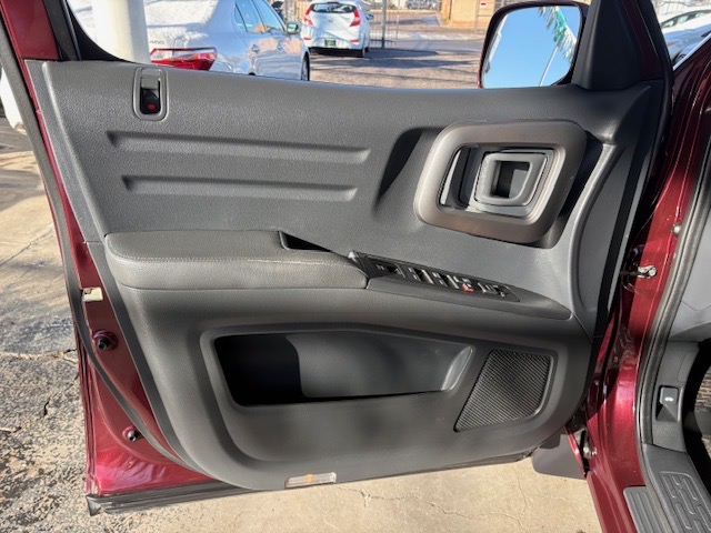 Honda Ridgeline RTL w/ Leather and Navigation 2013