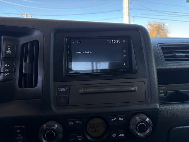 Honda Ridgeline RTL w/ Leather and Navigation 2013